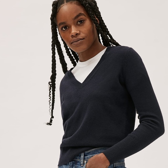 J. Crew Sweaters - J. crew Wool Cashmere Angora V Neck Sweater MED